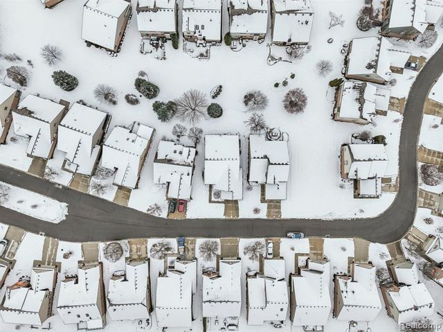 43573 E Perignon Drive, Sterling Heights, MI 48314