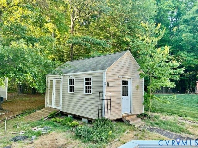 3813 Split Rail Rd, Henrico, VA 23223