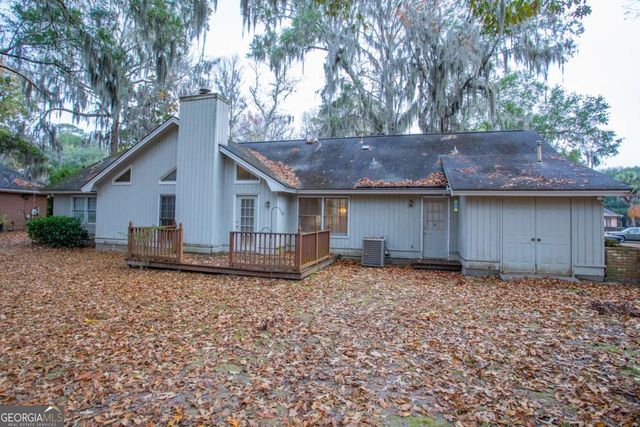 15 Sherborne Road, Savannah, GA 31419