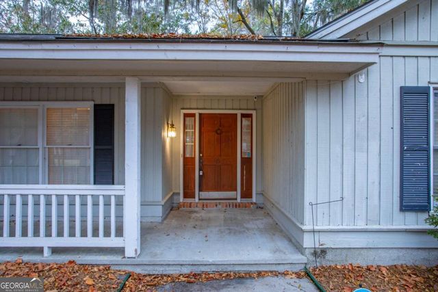 15 Sherborne Road, Savannah, GA 31419