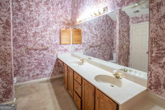 15 Sherborne Road, Savannah, GA 31419