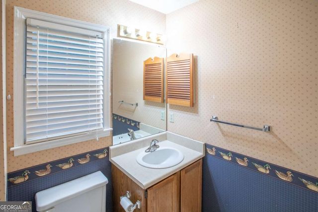 15 Sherborne Road, Savannah, GA 31419