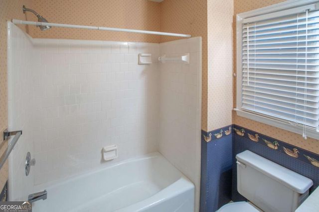 15 Sherborne Road, Savannah, GA 31419