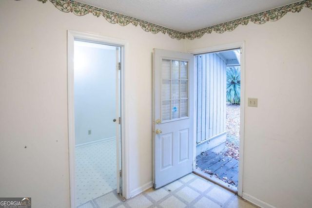 15 Sherborne Road, Savannah, GA 31419