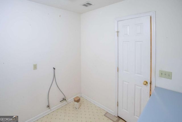 15 Sherborne Road, Savannah, GA 31419