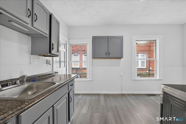 56 Bond Street, Hartford, CT 06114