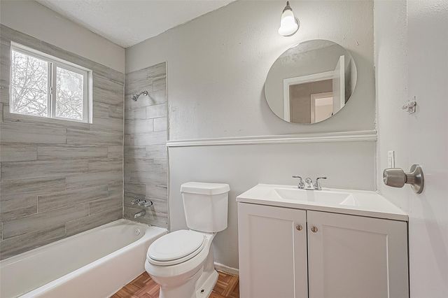 4910 Paradise Lane, Houston, TX 77048