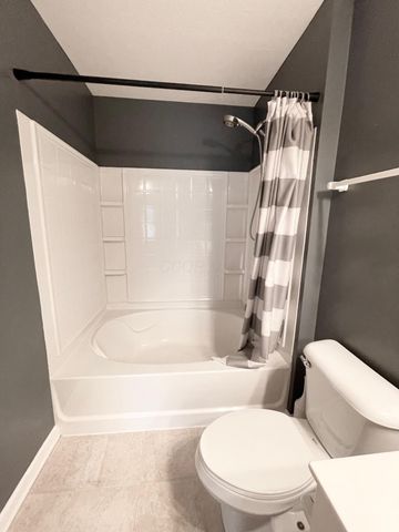 3827 Carberry Drive, Dublin, OH 43016