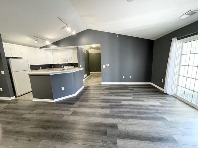 3827 Carberry Drive, Dublin, OH 43016