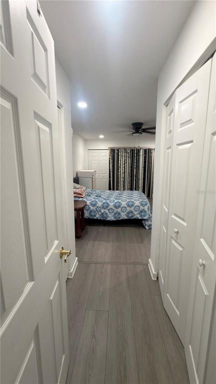 Image 21 of property listing at 5304 INDIAN CREEK DRIVE D03, Orlando, FL 32811
