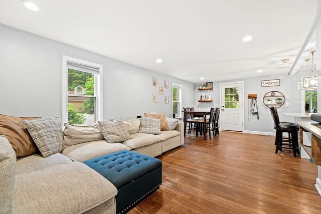 62 Tennyson Street, Worcester, MA 01610