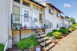 1313 W James Street #2, Kent, WA 98032