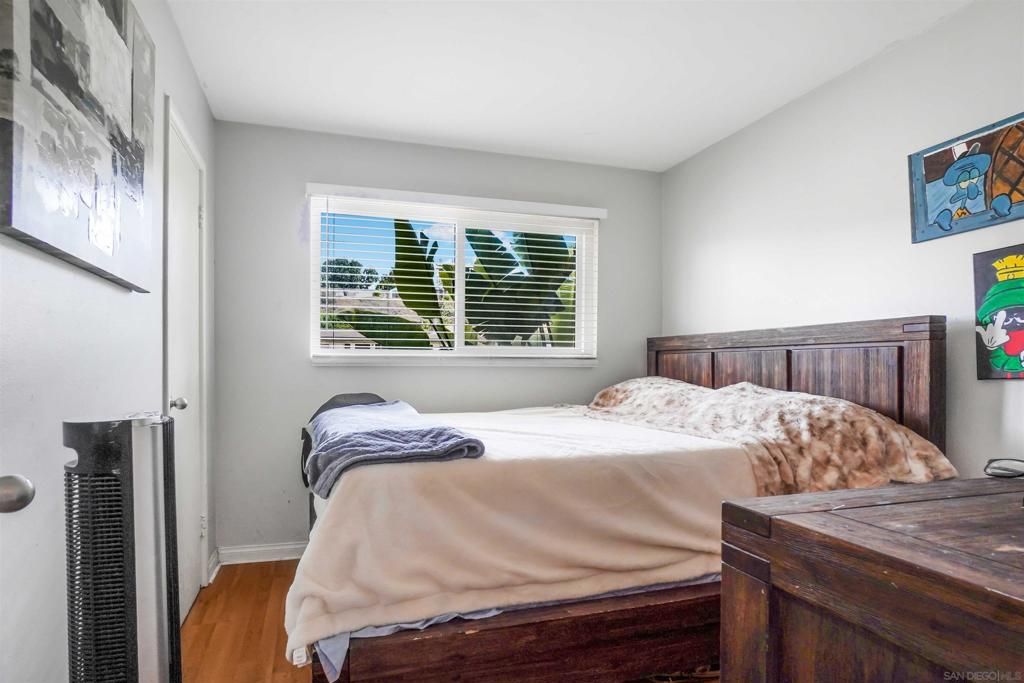 Image 10 of property listing at 152 E Oxford Street, Chula Vista, CA 91911