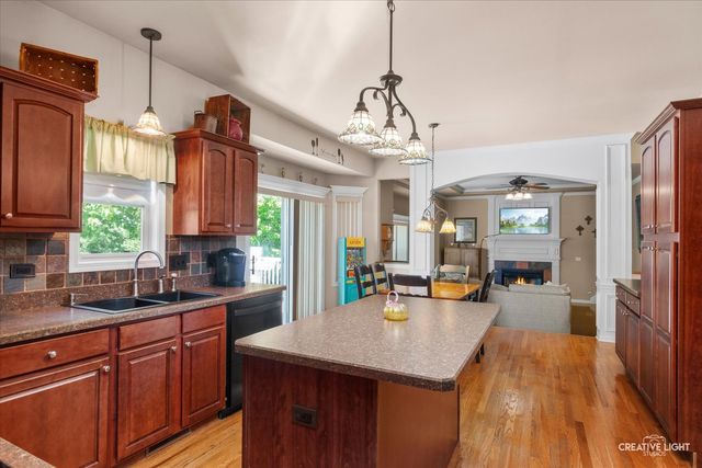1138 Grace Drive, Yorkville, IL 60560