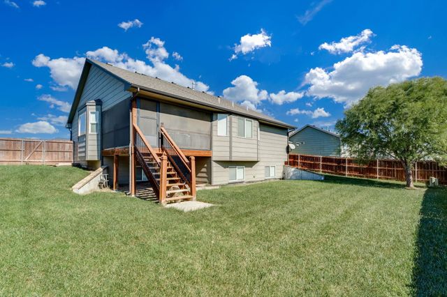 5130 N Athenian Ct, Wichita, KS 67204