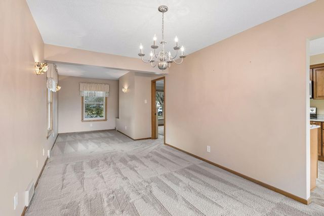 1914 Holton Street, Roseville, MN 55113