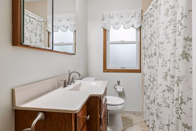 1914 Holton Street, Roseville, MN 55113