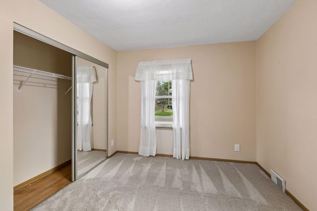 1914 Holton Street, Roseville, MN 55113