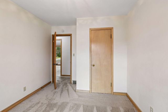 1914 Holton Street, Roseville, MN 55113