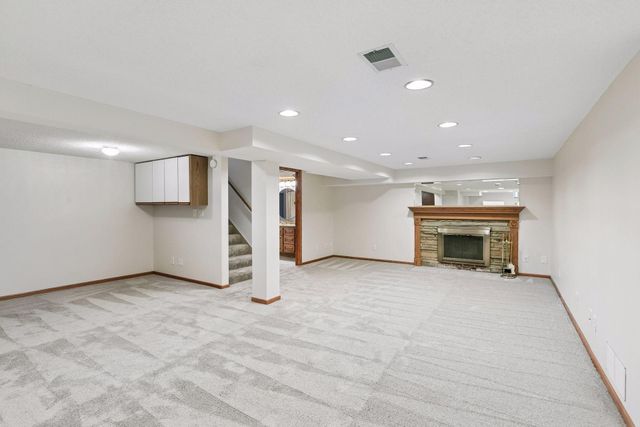 1914 Holton Street, Roseville, MN 55113