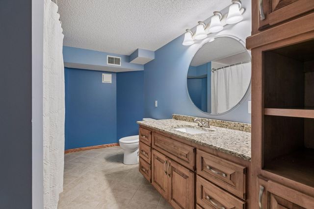 1914 Holton Street, Roseville, MN 55113