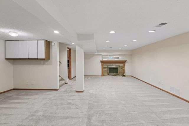 1914 Holton Street, Roseville, MN 55113