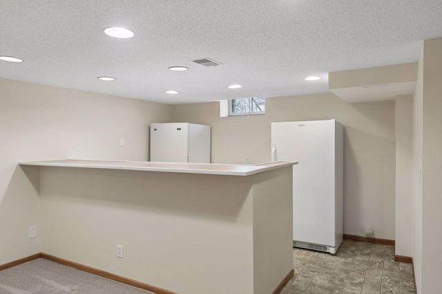 1914 Holton Street, Roseville, MN 55113