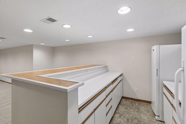 1914 Holton Street, Roseville, MN 55113