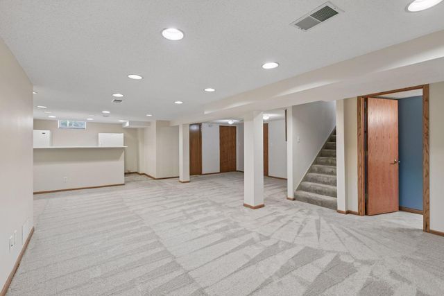 1914 Holton Street, Roseville, MN 55113