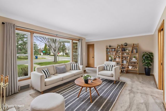 1914 Holton Street, Roseville, MN 55113