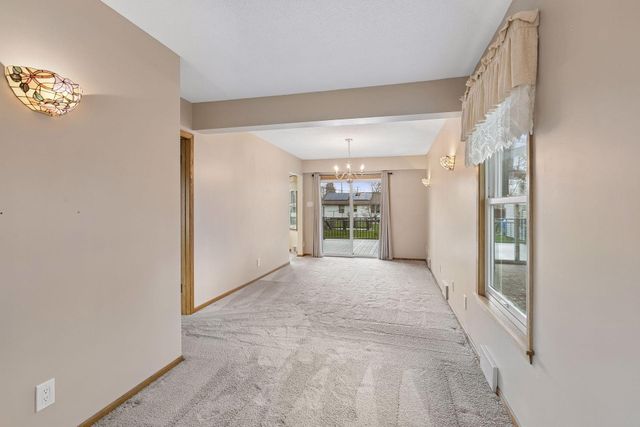 1914 Holton Street, Roseville, MN 55113