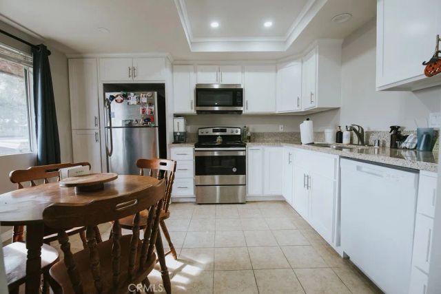 1554 Border Avenue G, Corona, CA 92882