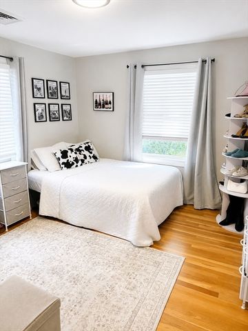 1136 Walnut St 2, Newton, MA 02461