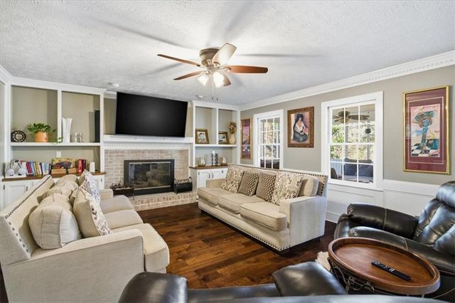 2563 Bridgewood Lane, Snellville, GA 30078