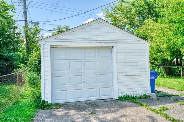 7244 Ford Avenue, Warren, MI 48091
