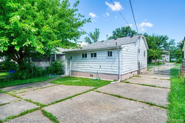 7244 Ford Avenue, Warren, MI 48091