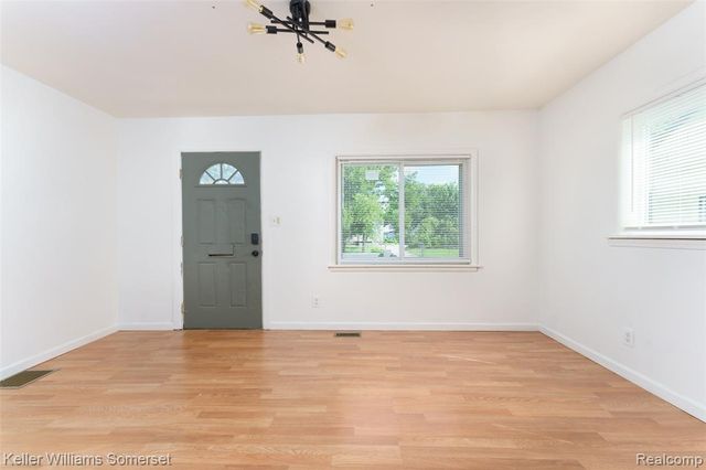 7244 Ford Avenue, Warren, MI 48091