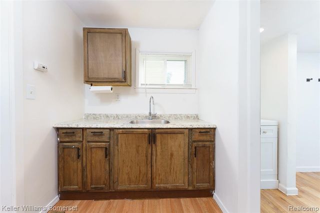 7244 Ford Avenue, Warren, MI 48091