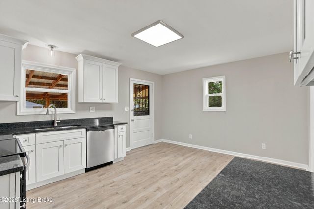 2200 S Shelby St, Louisville, KY 40217