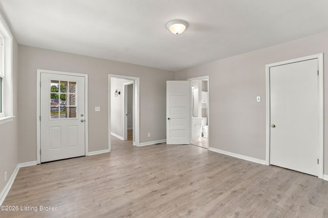 2200 S Shelby St, Louisville, KY 40217