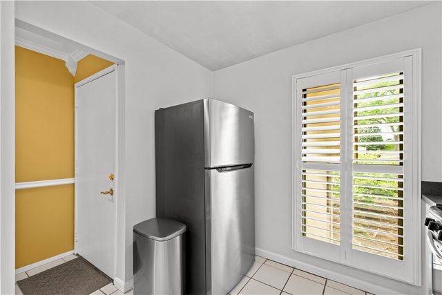 2034 Swallow Hill Road 307, Scott Twp, PA 15220
