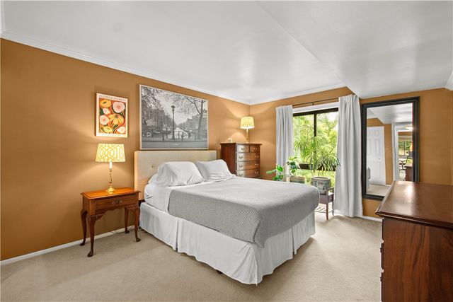 2034 Swallow Hill Road 307, Scott Twp, PA 15220