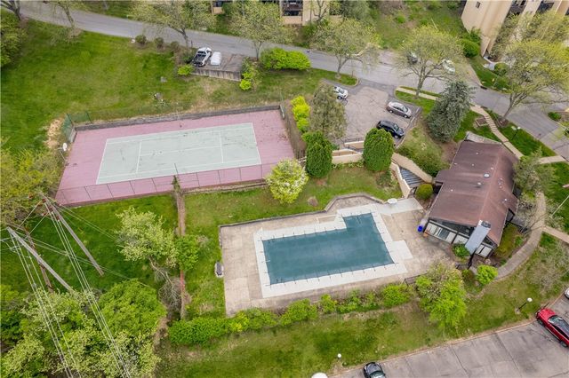 2034 Swallow Hill Road 307, Scott Twp, PA 15220