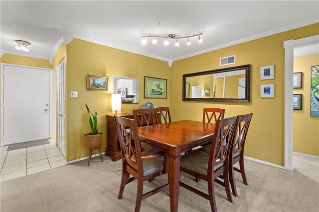 2034 Swallow Hill Road 307, Scott Twp, PA 15220