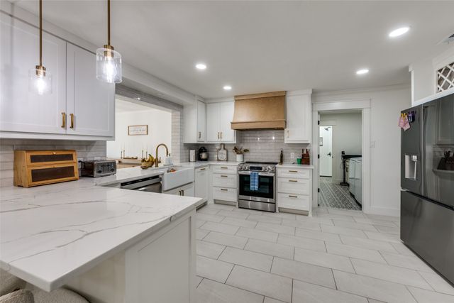 4316 Springbranch Drive, Benbrook, TX 76116