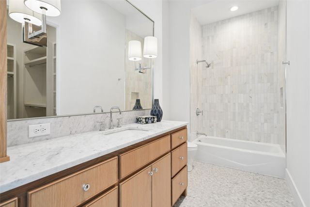 6923 Robin Road, Dallas, TX 75209
