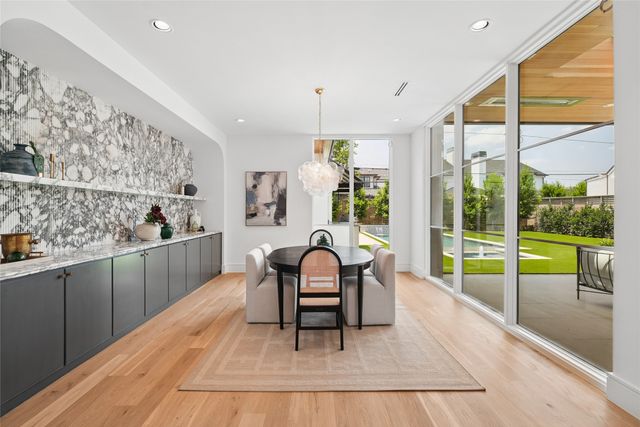 6923 Robin Road, Dallas, TX 75209