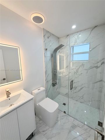 3390 NW 50th St 3390, Miami, FL 33142