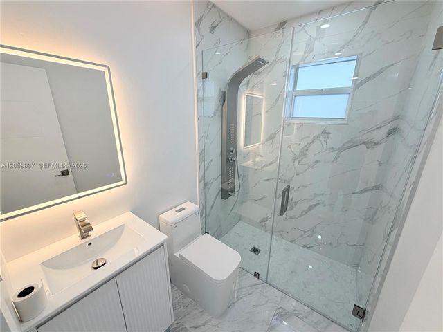 3390 NW 50th St 3390, Miami, FL 33142
