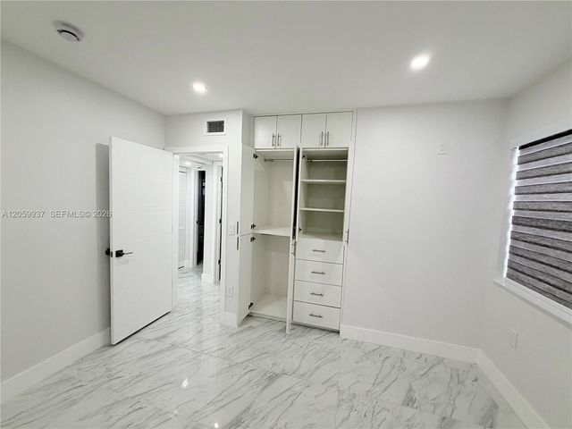 3390 NW 50th St 3390, Miami, FL 33142